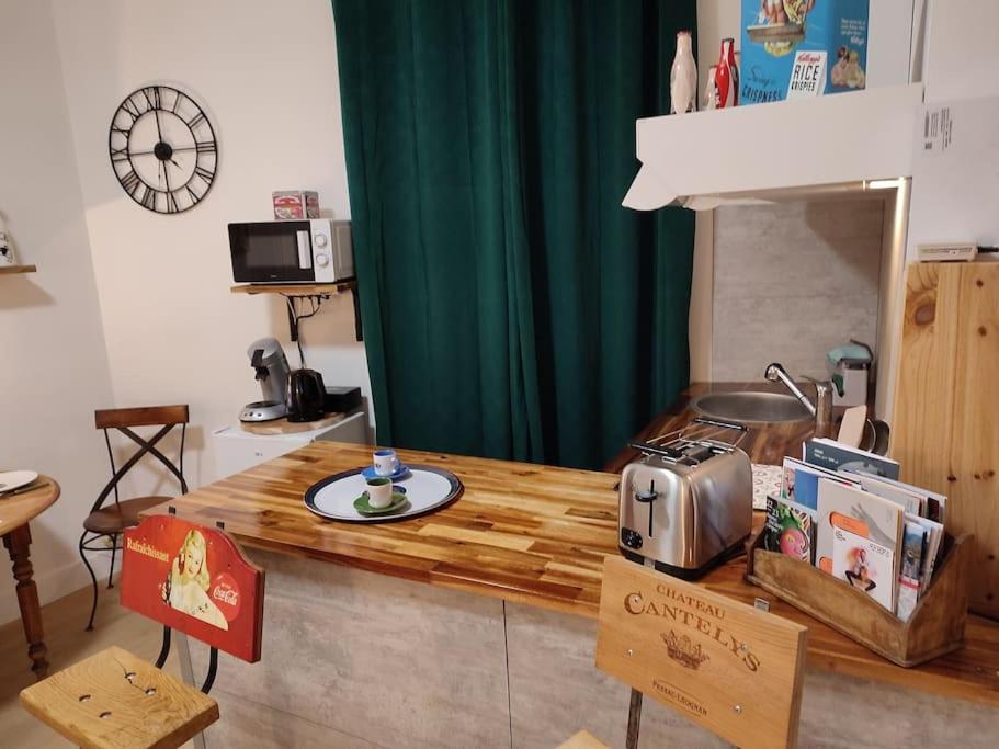 Deco Vintage - 5Mn Du Centre - Tv Connectee Apartment Pau Bagian luar foto